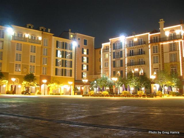 Courtyard at Portofino Bay Hotel, Orlando